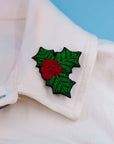 Broche faite main en houx