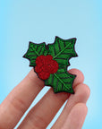 Broche faite main en houx