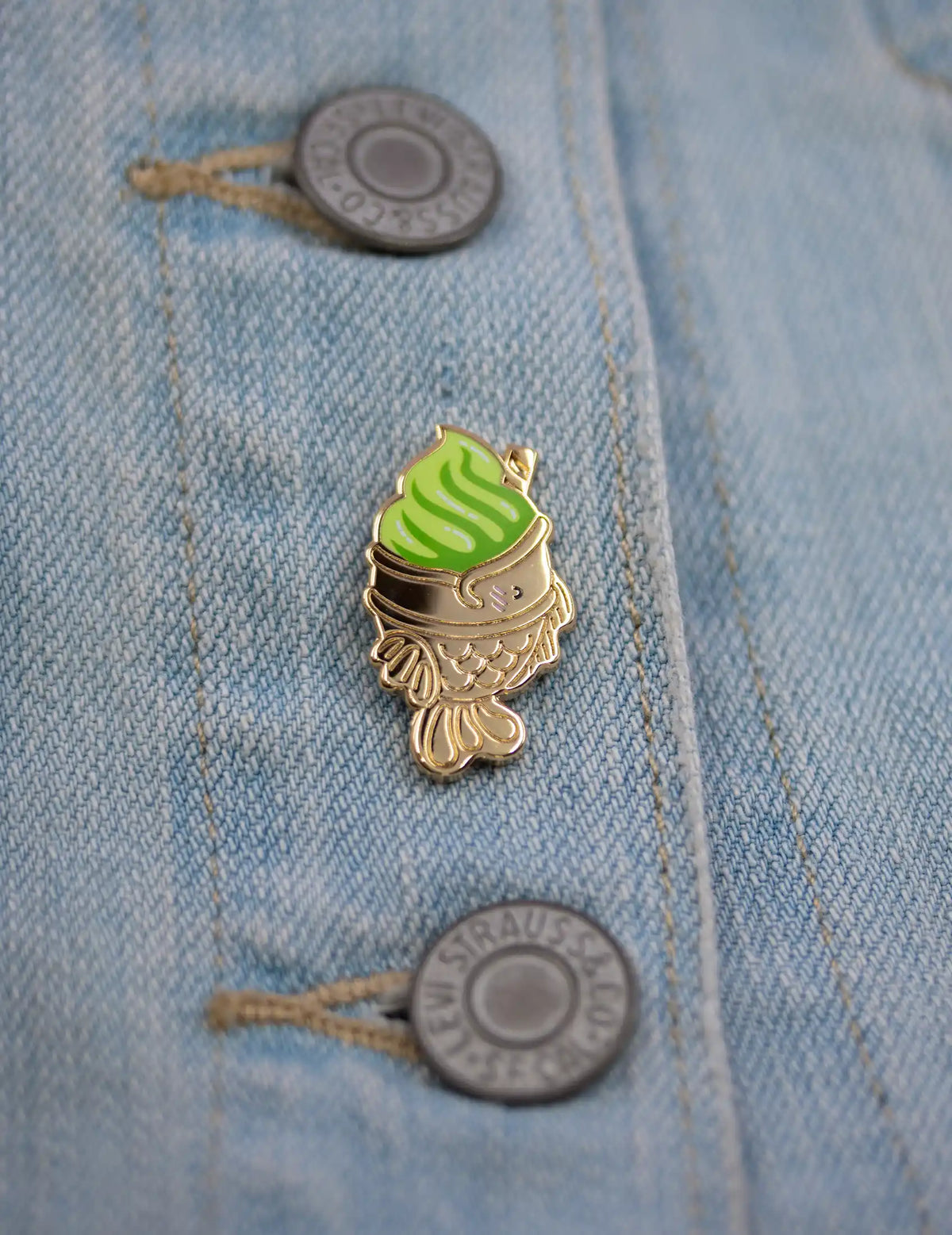 Taiyaki fish ice cream enamel pin