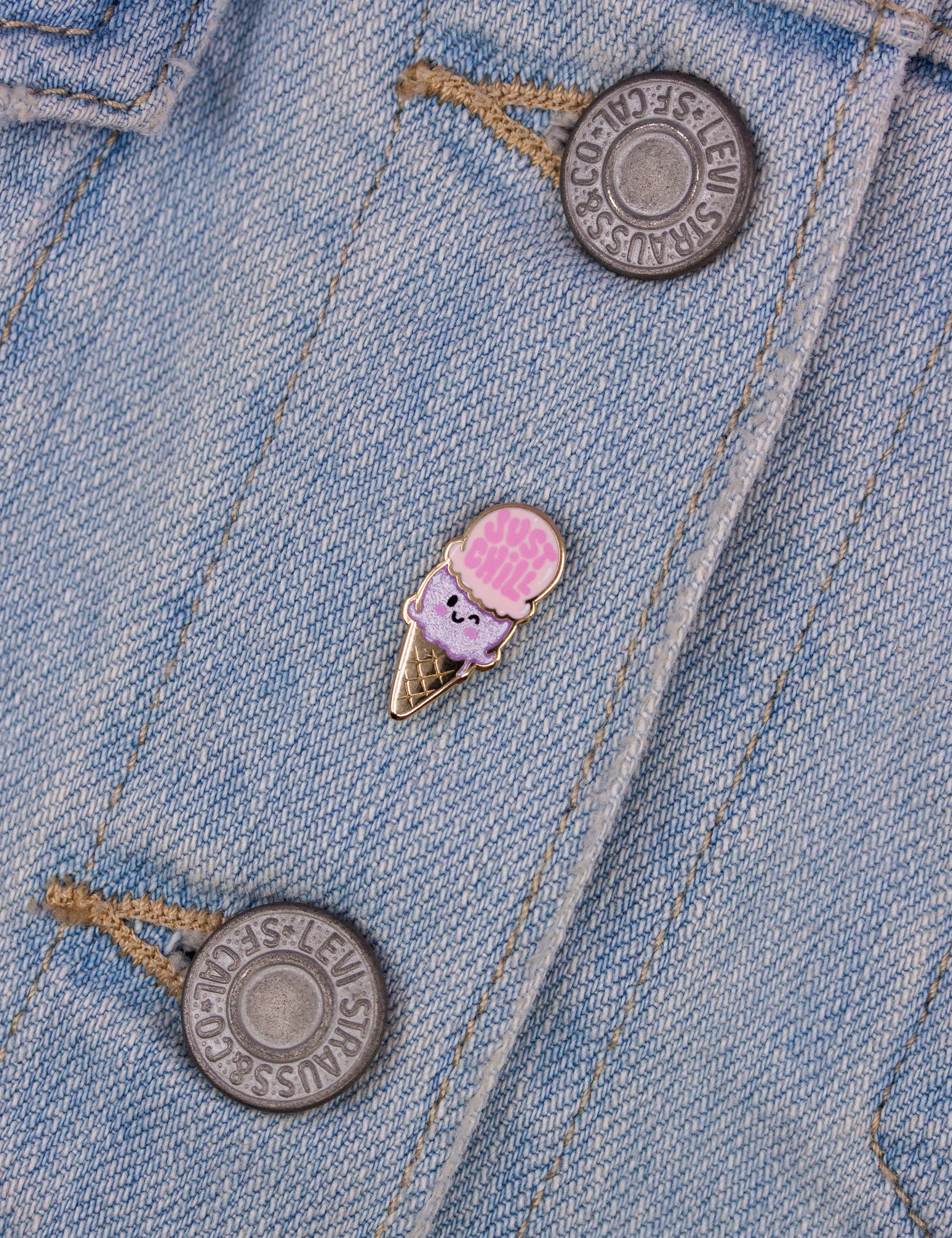 &quot;Just Chill&quot; pin&#39;s émaillé - Mini