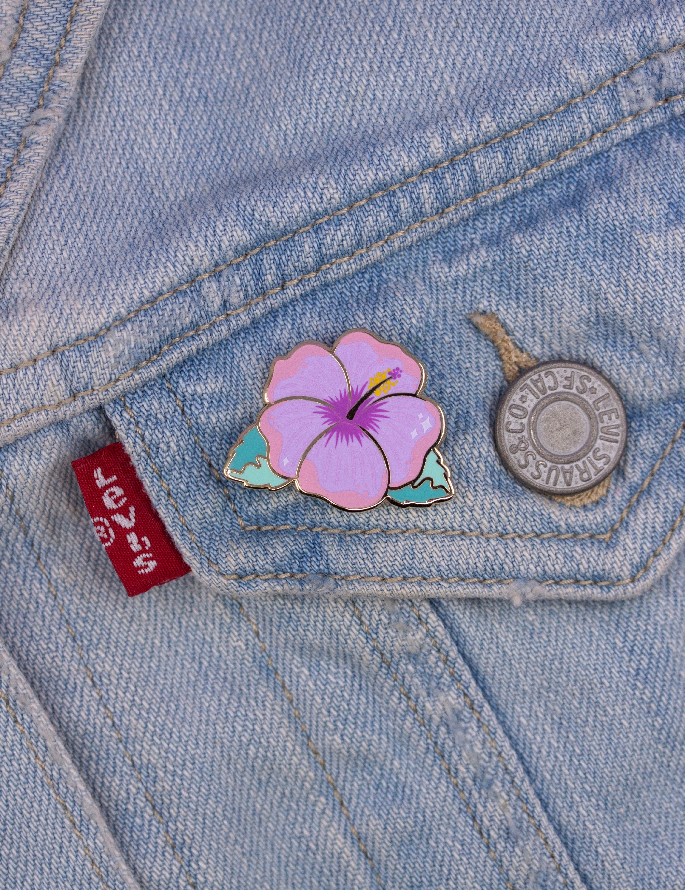 ❤ Aidez Maui Hibiscus Pin ❤ 