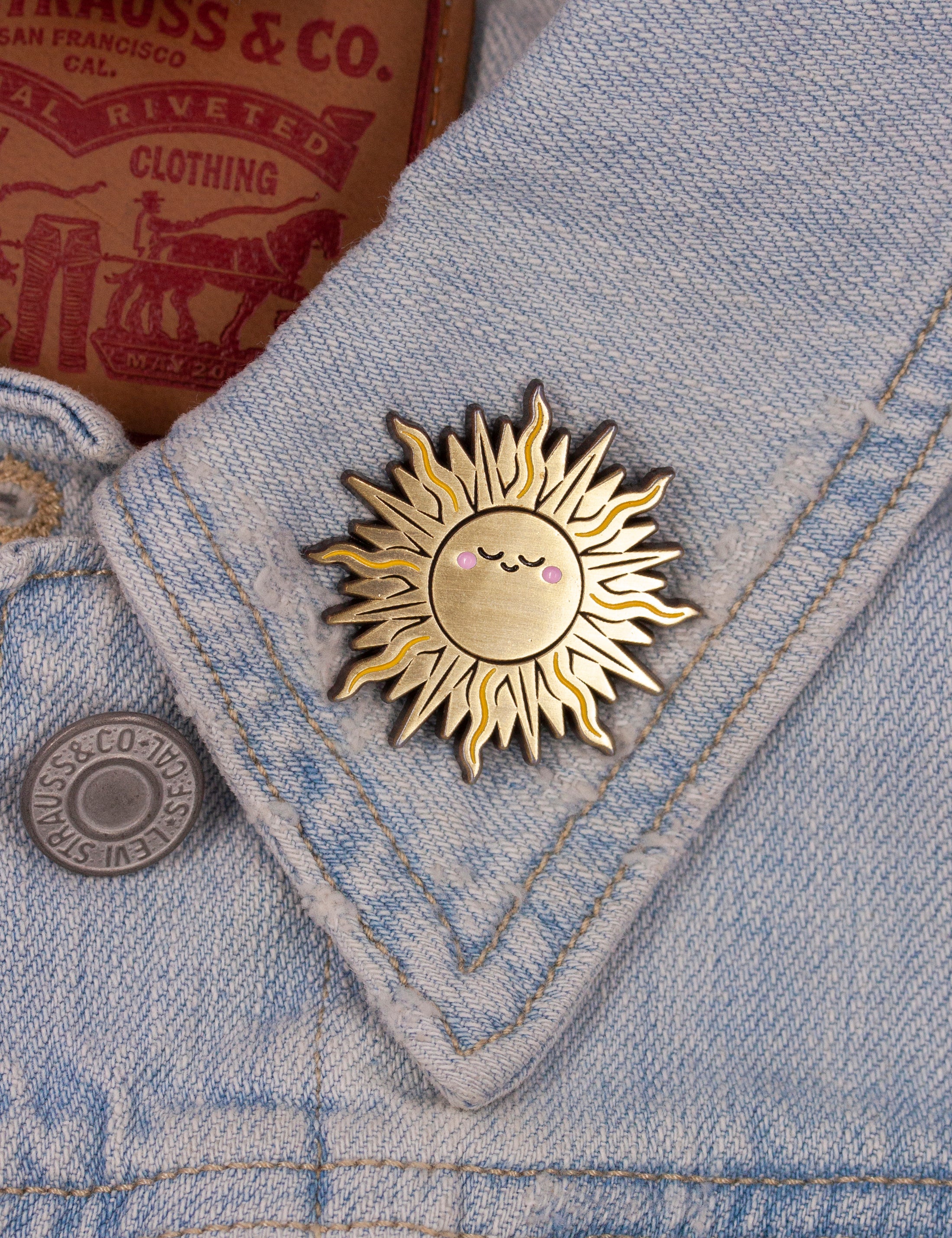 Broche Soleil Céleste